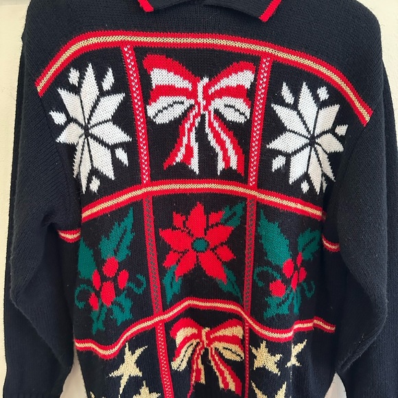 Vintage Christmas Sweater - Picture 2 of 4